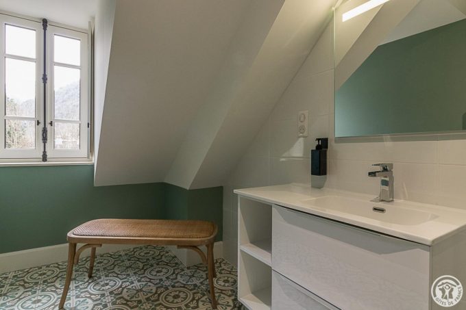 31G301670-876fd5a6c6d245b2916e665491faea83