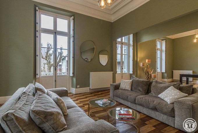 31G301670-a3222f07a2f64df0b9891943452b7913