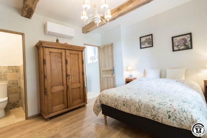 31G301691-1434106b1c6e4d459d91c0d99214a45c