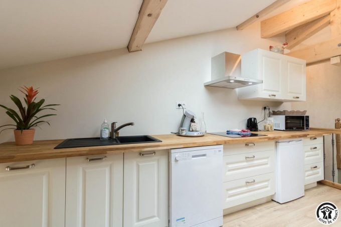 31G301691-143e969bbde9402bbb1ed1757ddcd4eb