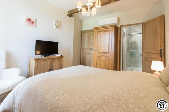 31G301691-23ce852277ce4b7884635f3a0945ae42