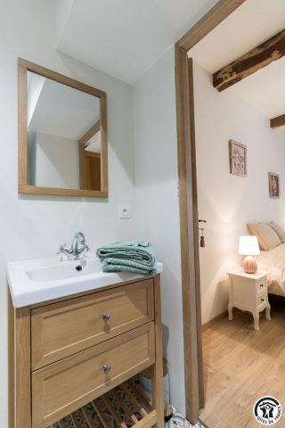 31G301691-4b8c72dc4452439980c0c7cc46ae0034