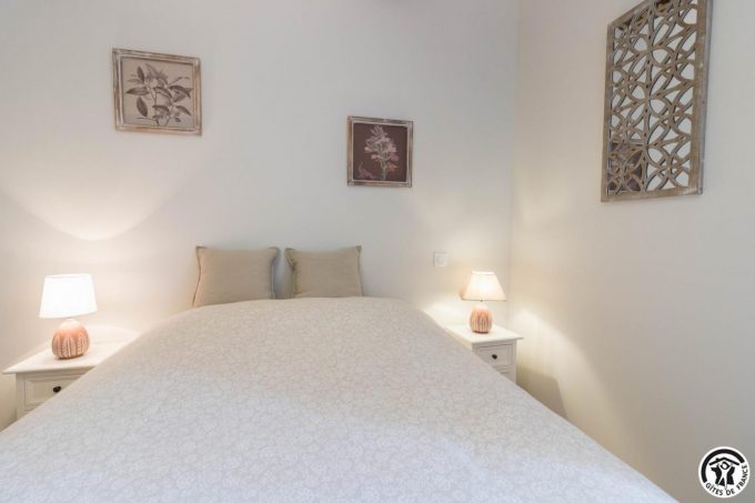 31G301691-a4e3e1bcb84843d7b1024a9e05926658