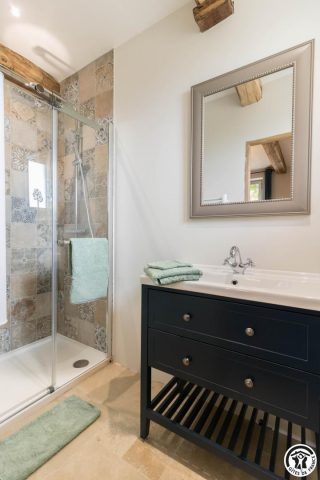 31G301691-ec59e113398b4d1e922e237cb7643f81