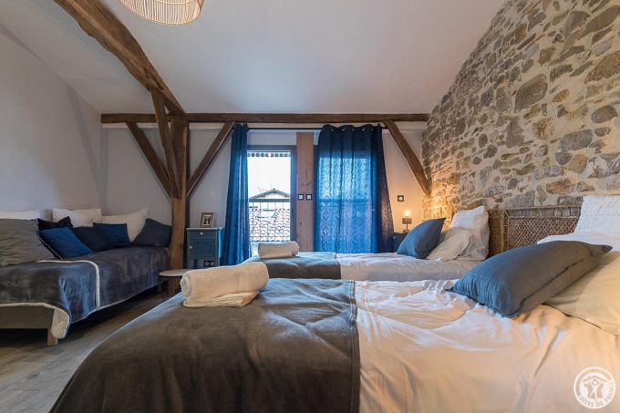 31G301726-2b1c7867c7af43fb97e2936f516ea65a