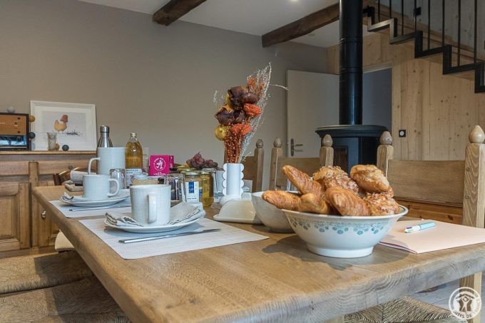 31G301726-7570e268a70a402baed85acd514593f6