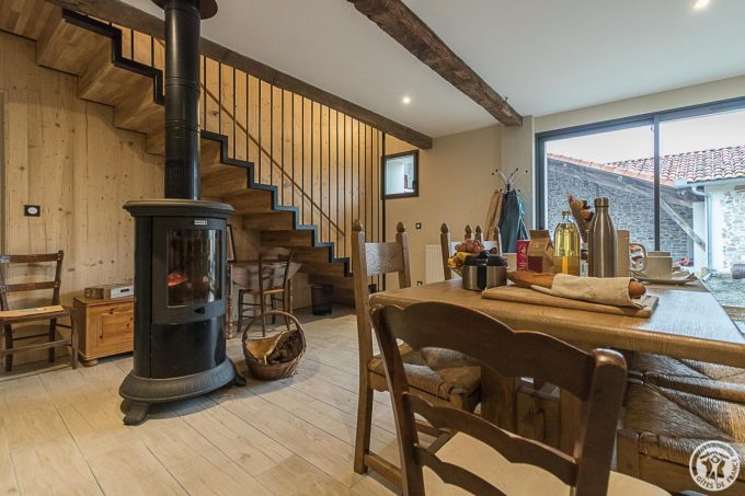 31G301726-7e6ca47e67524b72a88d83adefe51c01