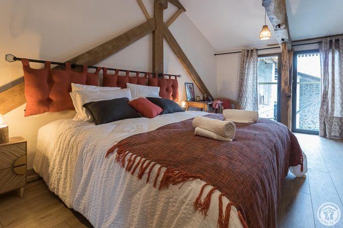 31G301726-80e4965b95db43be86fe8321a27c3776