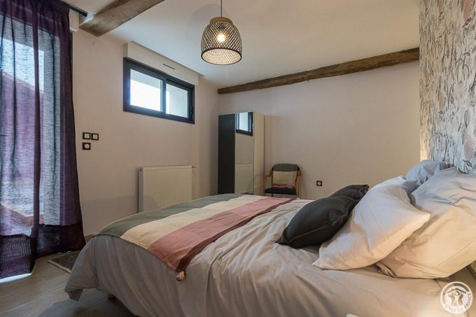 31G301726-8366e587aefe4ee5be455c8e83bb8b8b