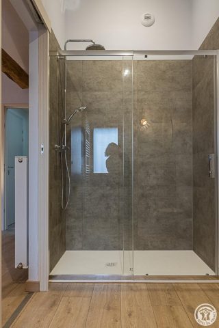 31G301726-adc8d9a9bedd49d0b031d28a97bf90dc