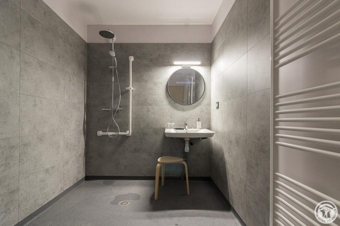 31G301726-c47f405a3255427f8d555c446b8147ba