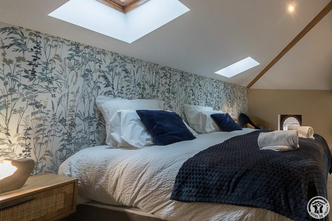 31G301726-d2cecac7149f4cb5b55e17eeb6487d5e