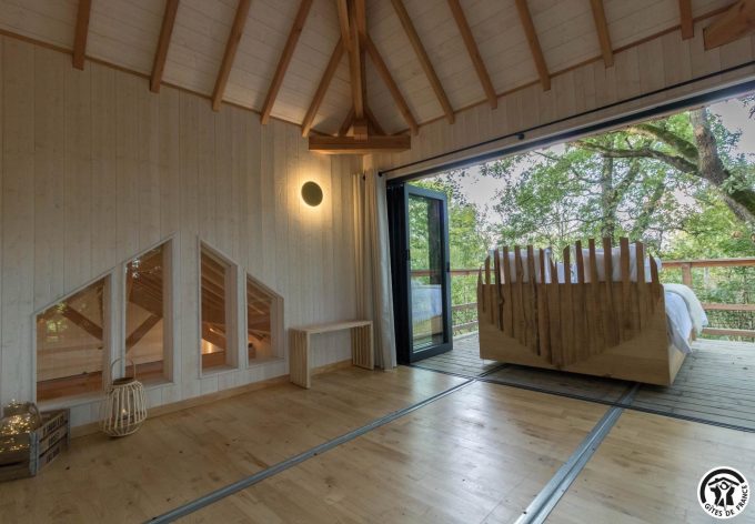 31G301727-19680913098045bfa5d48c33f03a7a8c