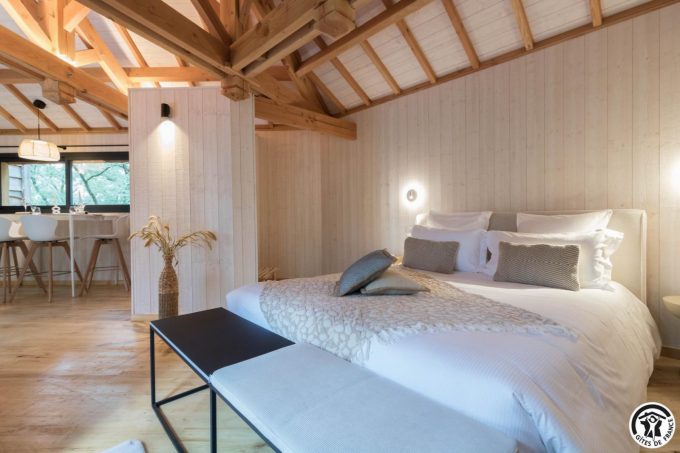 31G301727-4dfad385dac1495bb99172d48f06a997