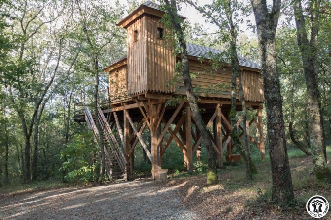 31G301727-4e9e3fe95c00411287afac6e5a3af7cd