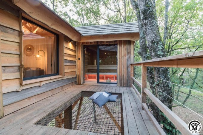 31G301727-62ef528a59394f048f6f279b3cef6d35