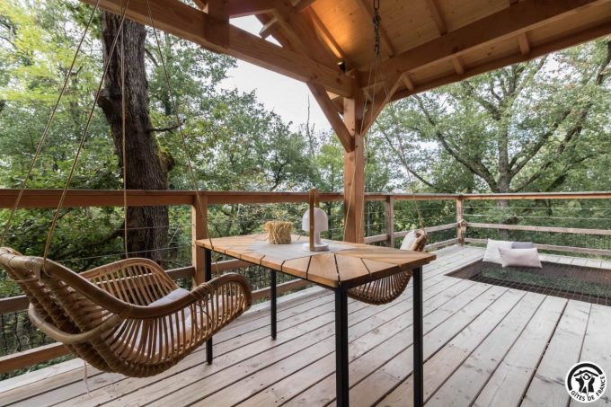 31G301727-80cc3c9f2f584f4e8555ad4a1717d565