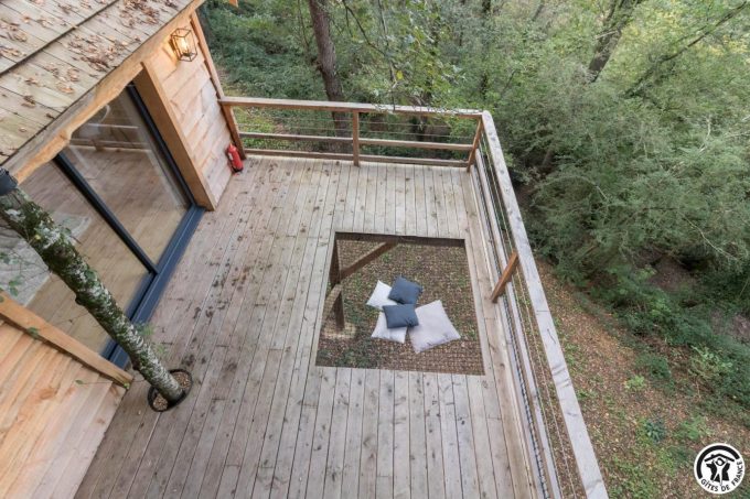 31G301727-b54262875e2244508a7932db651b8a8c