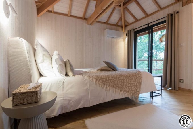 31G301727-c0bb9d603f16454691625aa608f2ed16