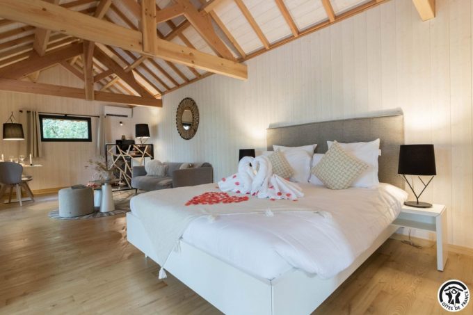 31G301727-e8185b89f1514945bc15dffb15f48356