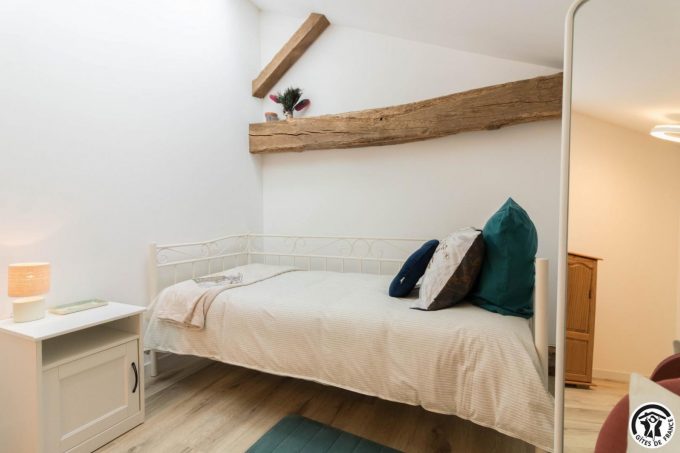 31G301753-eaac28984256444c9341562adfd94f3f