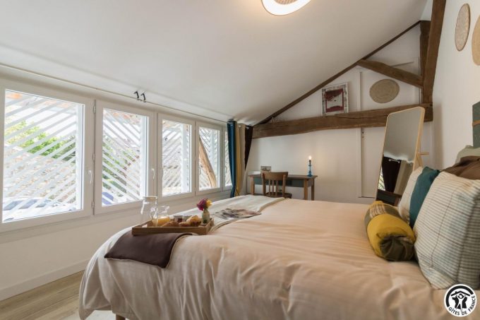 31G301753-f2e22fb4383e4445a386a197b4be3053