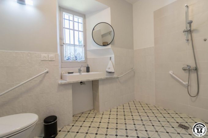 31G301771-91783b2bba694fd9969cdc5118694587