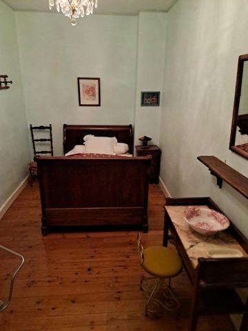 31G301778-17ca7b26476c47258693ddebe03e09f6