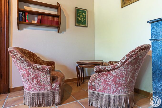 31G301778-c9ecda3f3aea4aa782718ecd55f61a4b