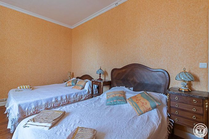 31G301778-ff5f048129654f62987f7627902fdf35