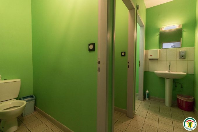 31G400525-43b2c76c8d43497486531061baf121d8