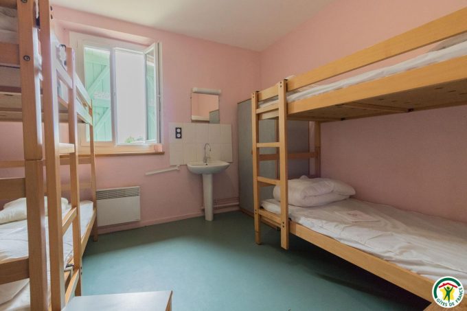 31G400525-5f5b82f014a9498499ed5265bb515674