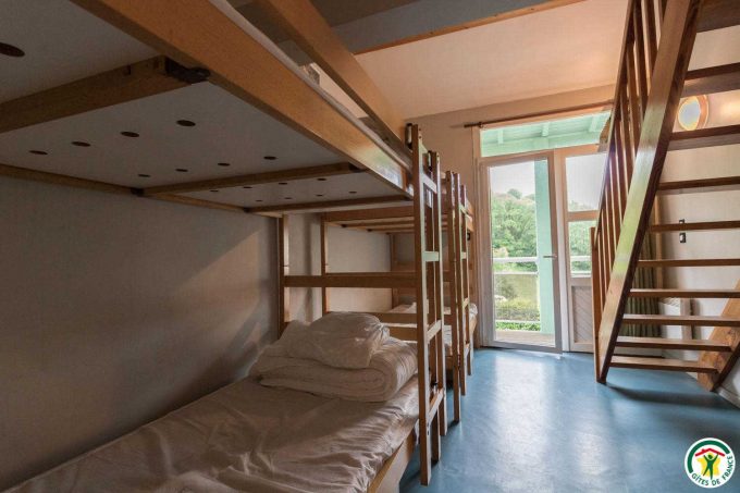 31G400525-6bc123be8d5444d29e85864a70319e47