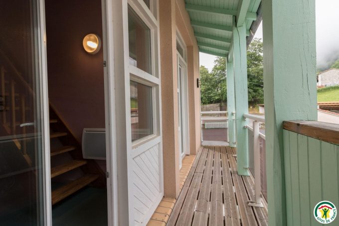 31G400525-a8c1470b3f1749a1b0684244f35869d5