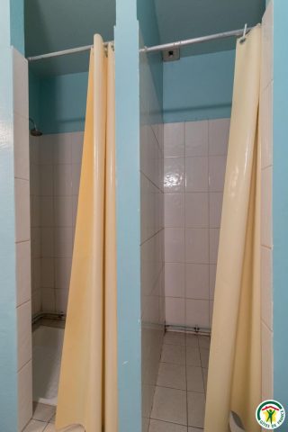 31G400525-e554860b745345d4bca72d26e4b052ab