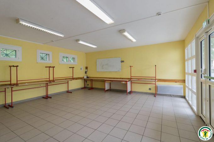 31G400525-f88951dd4b034b229b5a8fe0cee178c4