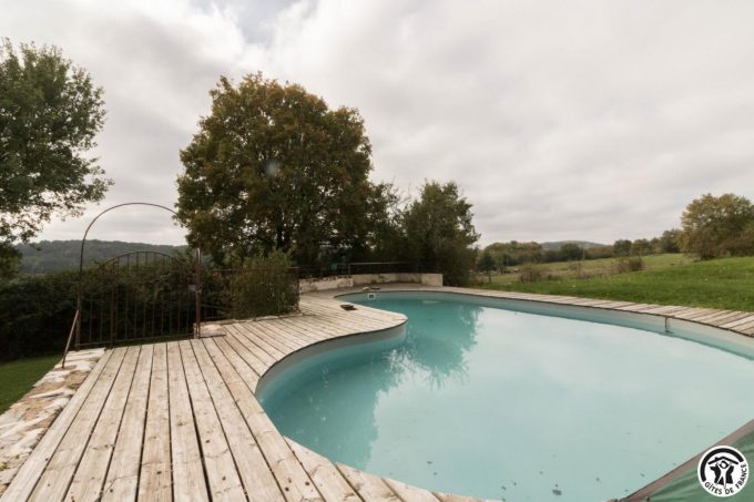 31G400541-2415e0df4bf9444a9e20c1f581a8ba9d