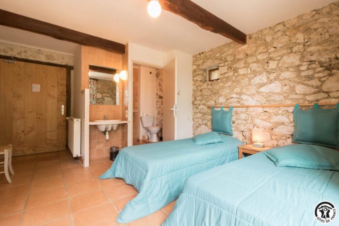 31G400541-4c1fdc524d1f4705960e5a517cb95c27