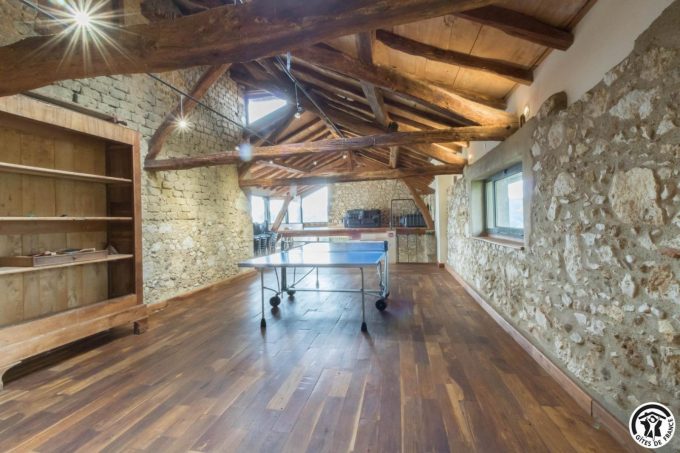 31G400541-507a1673c4e54a9f9d23064abfb6bbf7