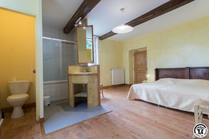 31G400541-560786b5fd3d4e199b54b4be9818d76d