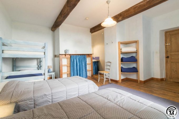 31G400541-85ddaf198f3242feb987b38ca68c0afe