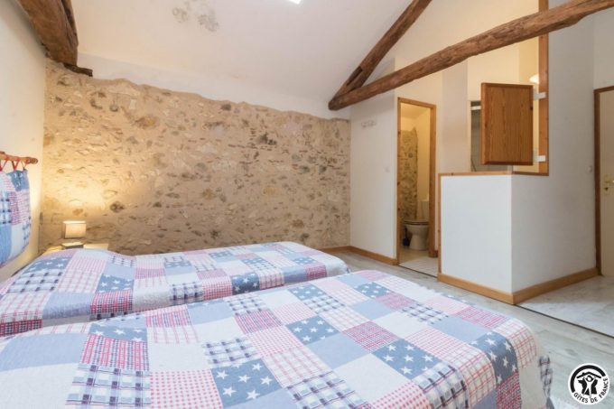 31G400541-f100a4706bf74e8b80fca796be346131