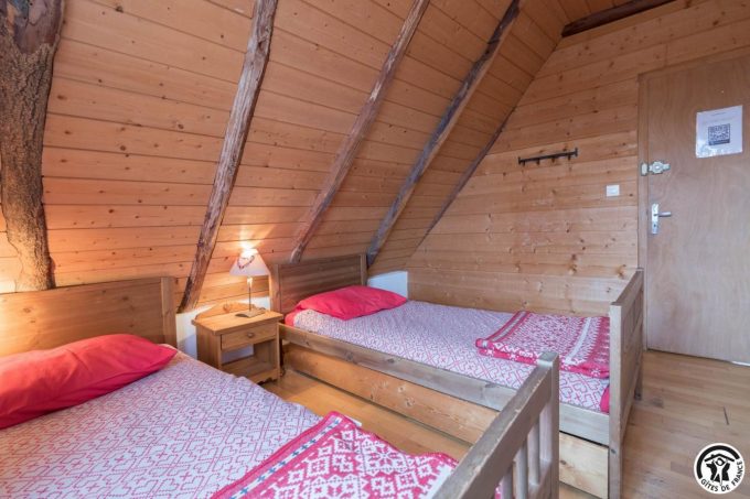 31G400647-a5c440e3448247a0b3059ed5025bcc13