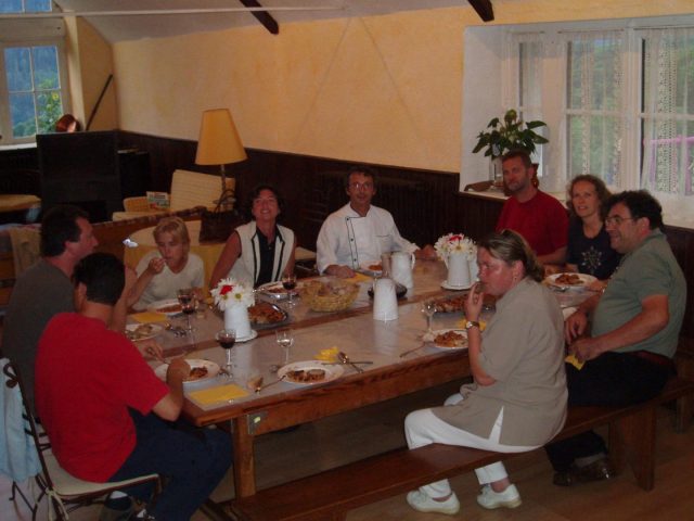 31G400647-d0cfa34c1ac64050aaa243cd9877d3be