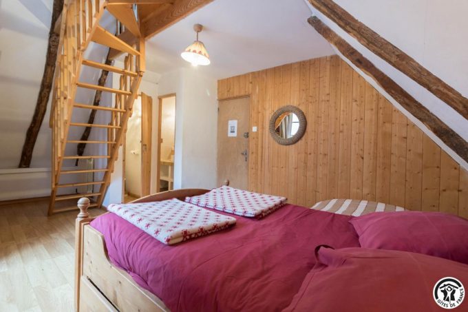 31G400647-d8ea637225f84900b88083aff79b4272