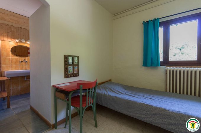 31G400762-1fca84007a704a0b8f821ad58f659d78