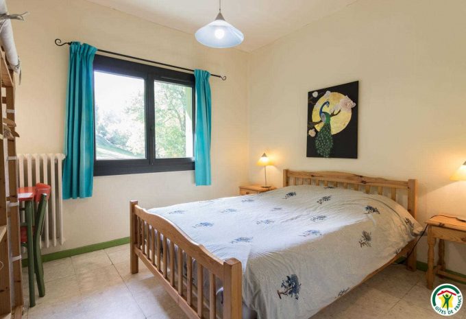 31G400762-994a05202a0145da8a3e0c00d9917e27