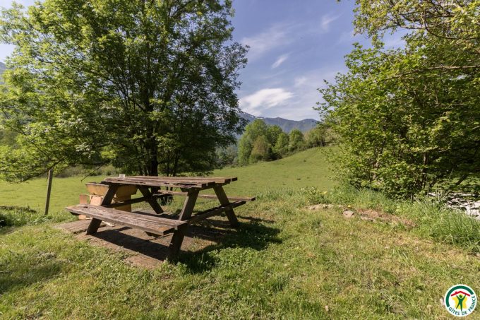 31G400762-da7b640ce28e4c88bb2441d2c592416e