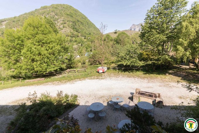 31G400762-ef18dcb113e0409e947c25c3b5633b0a