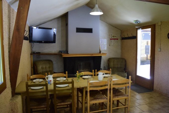 31G400939-448003b2880042ccab8ff13598285b42